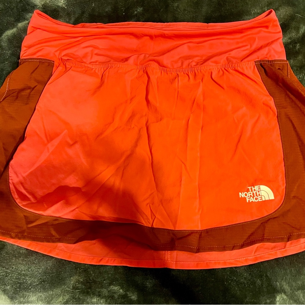 The North Face Pink and Maroon Skirt /Skort NWT.